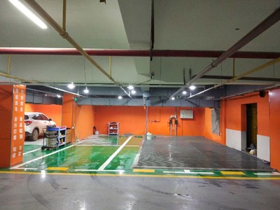 武汉车名堂精细洗车 手工打蜡 60元,徐东万利广场停车场