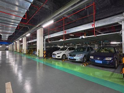 缓解市妇保院停车难 湖城红门馆前新增智能停车库